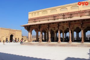 The Mughal and Rajput architecture of Diwan-i-Aam