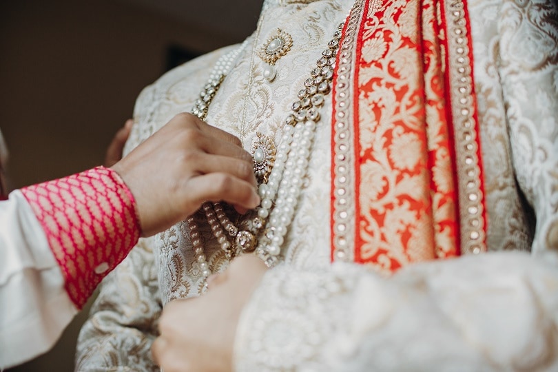 bridegroom wedding clothes