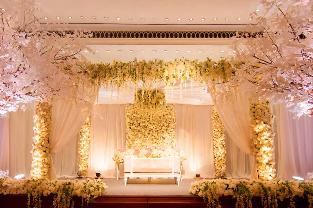 Wedding Stage Decorations Ideas that Will Mesmerize your Guests