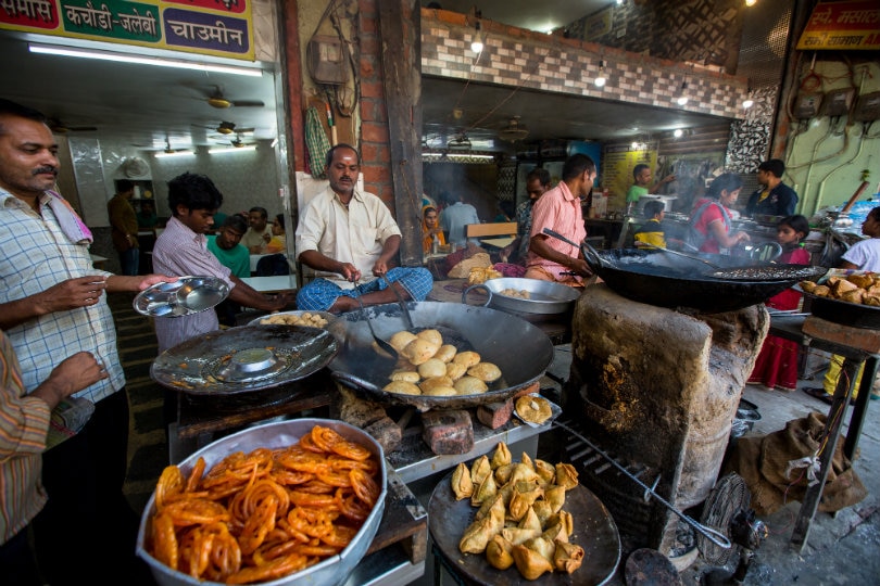 shopping in varanasi