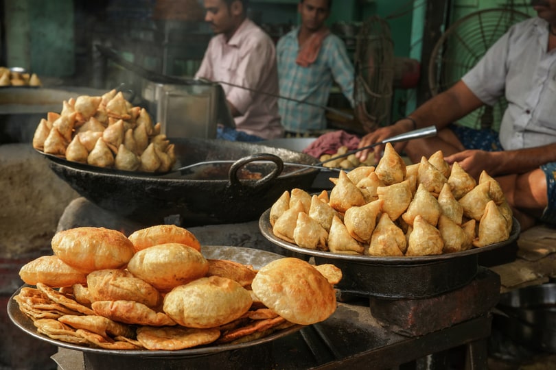 8-varanasi-food-that-you-must-try-for-a-flavoursome-trip