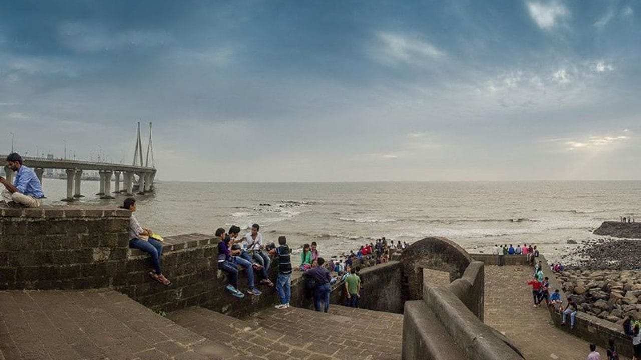 18 Wonderful Places to Hangout in Mumbai with Friends & Family