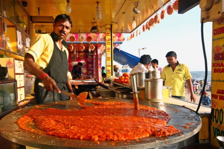 delightfully-tasty-street-food-in-kolkata-things-you-must-try-guide